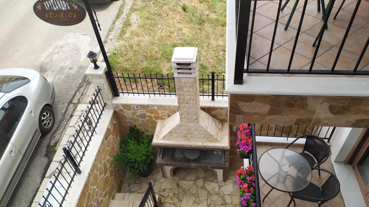 Chrysandra Karpenisi Exterior photo